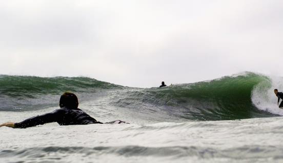 What Are the Benefits of Motorized Foil Board Surfing?